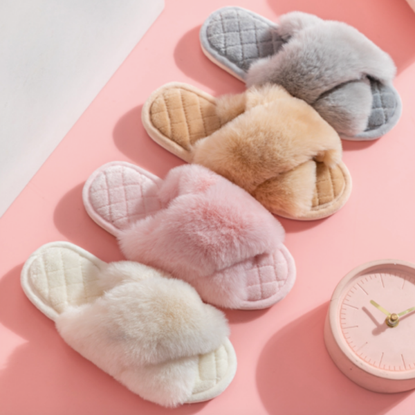 Women Fluffy Slippers  Bridesmaid Slippers Wedding Shoes