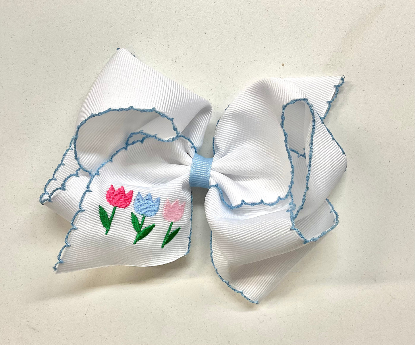 Scalloped Edge Flower Bow