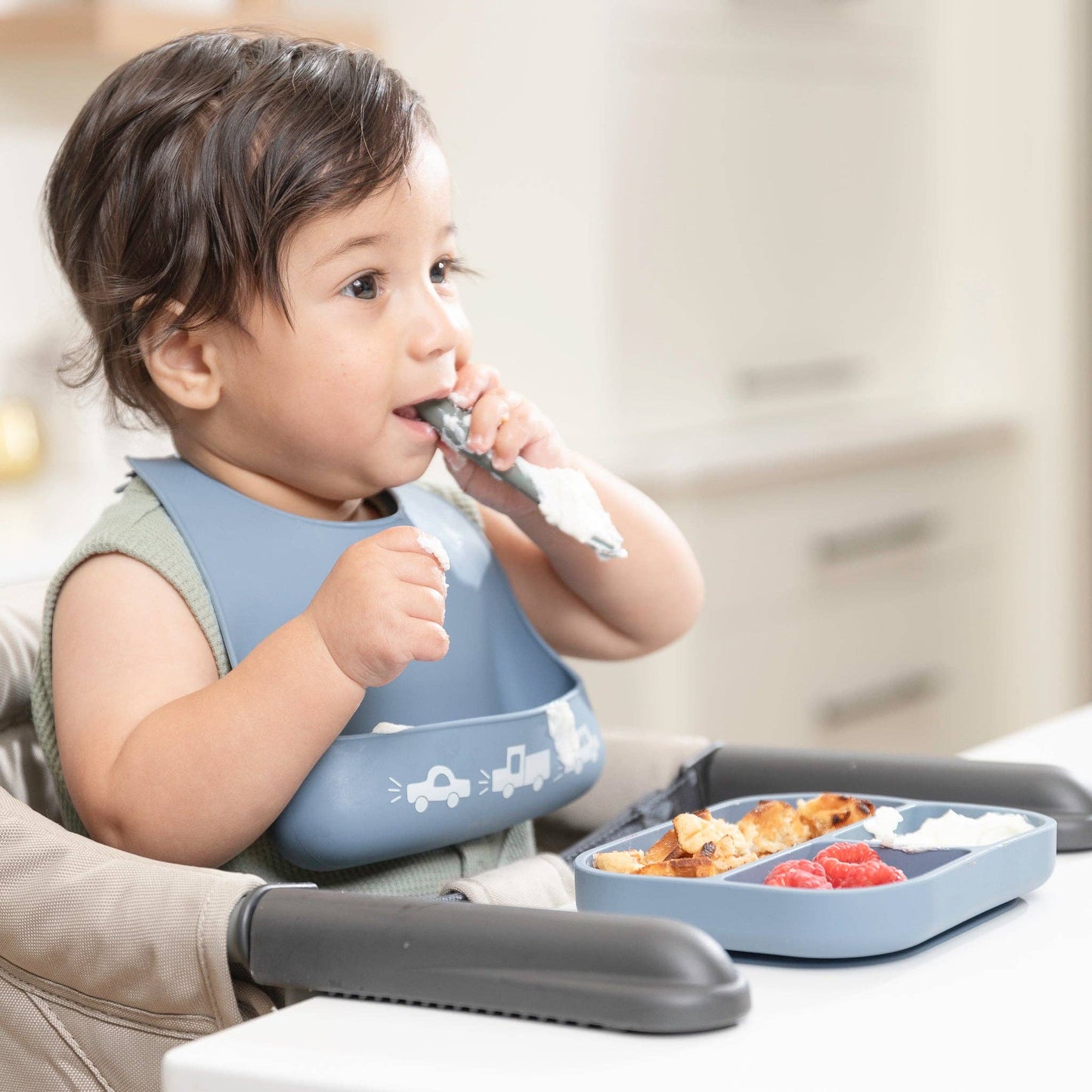 Traffic Jam Little Bites Starter Bib