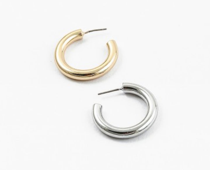 Medium Chunky Hoop Earrings