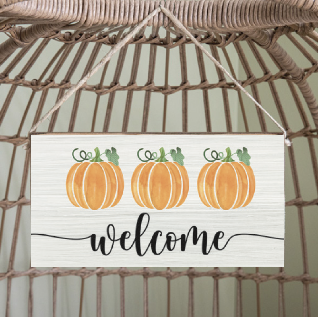 Three Pumpkins Twine Hanging Sign