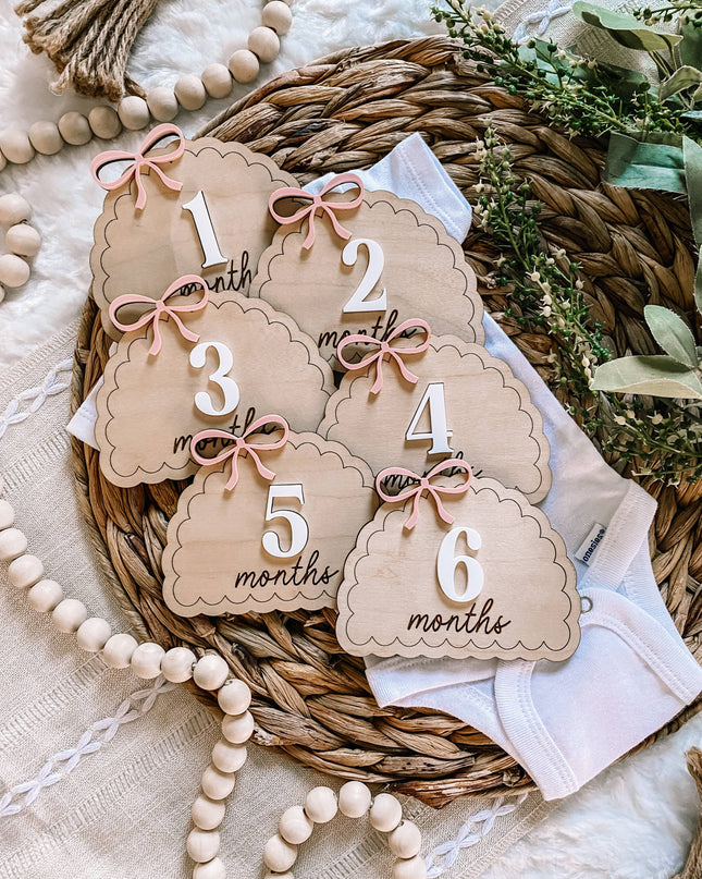 Wooden Monthly Milestone Set - Dainty Bows