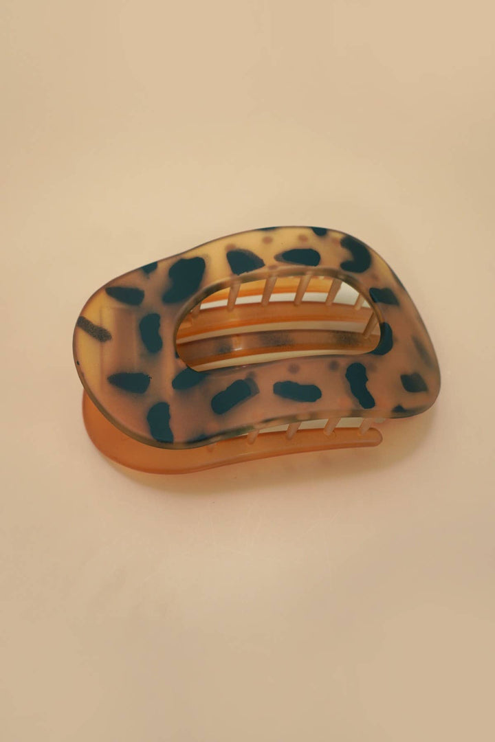 Jumbo Lay Flat Oval Hair Claw Clips