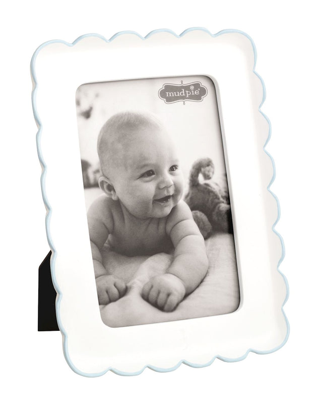 Scalloped Resin Frame