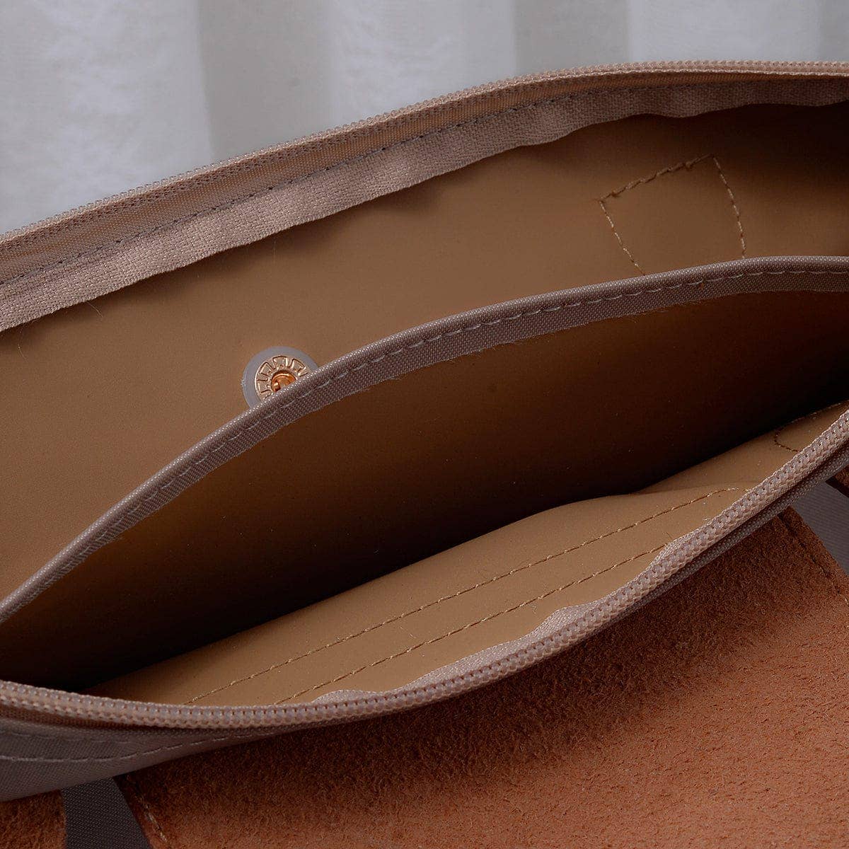 HM785 Dorian 20 inch Nylon Tote Bag