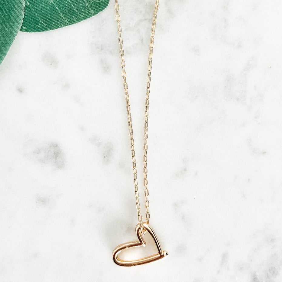 Heart Pendant Necklace-gold