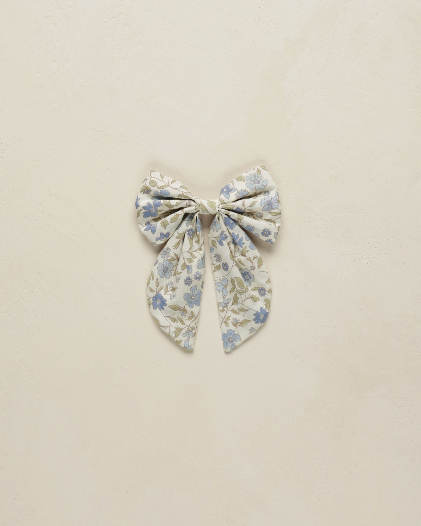 Everly Bow Blue Garden