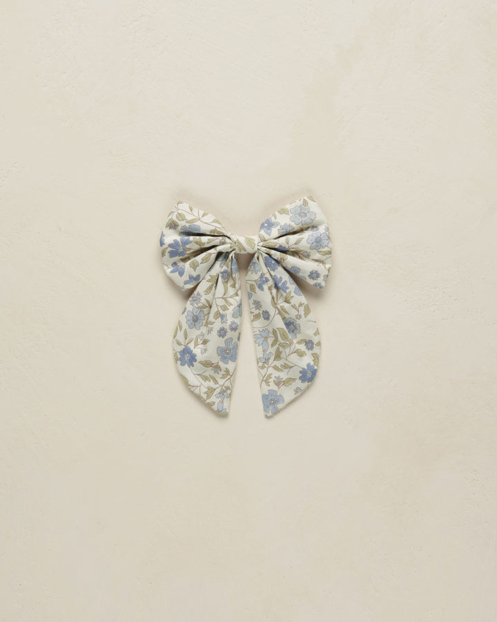 Everly Bow Blue Garden