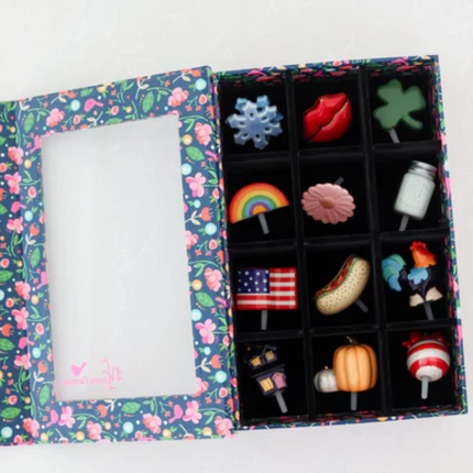 Keepsake floral box — close up detail of floral design