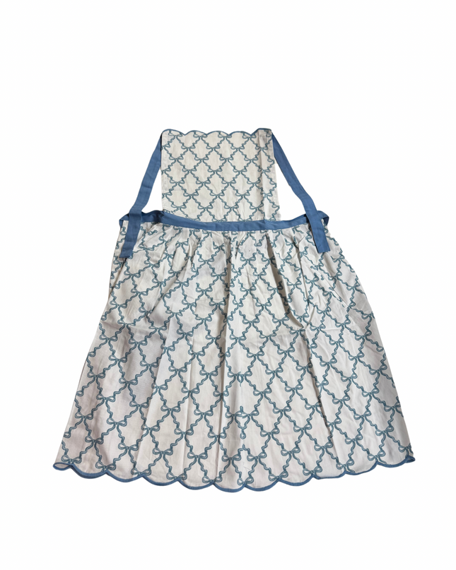 Apron Bows