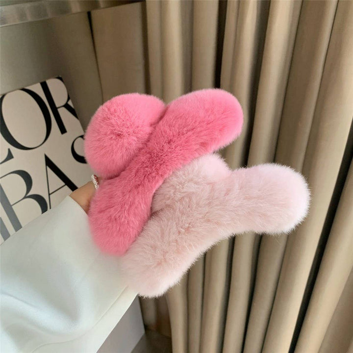 Large Rabbit Fur Hair Claw - Fluffy Winter Clip_CWAHA3307
